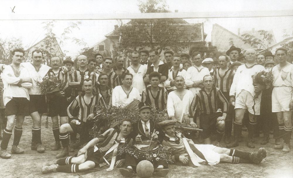 1920_képkivágás_csillaghegy_labdarúg